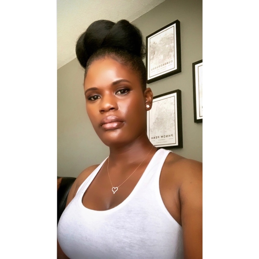 Meet your Posher, Lala